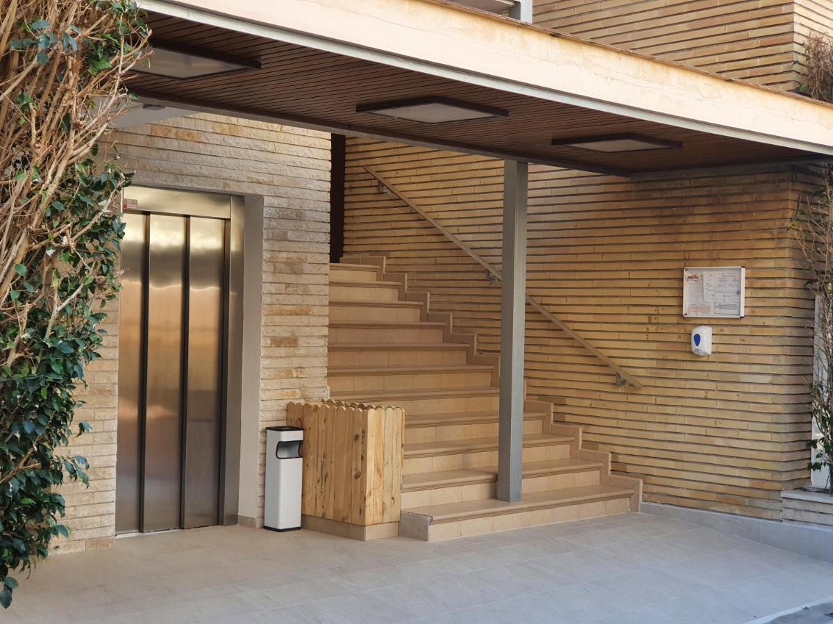 Esmeralda Sea Front Apartment Benidorm Eksteriør bilde