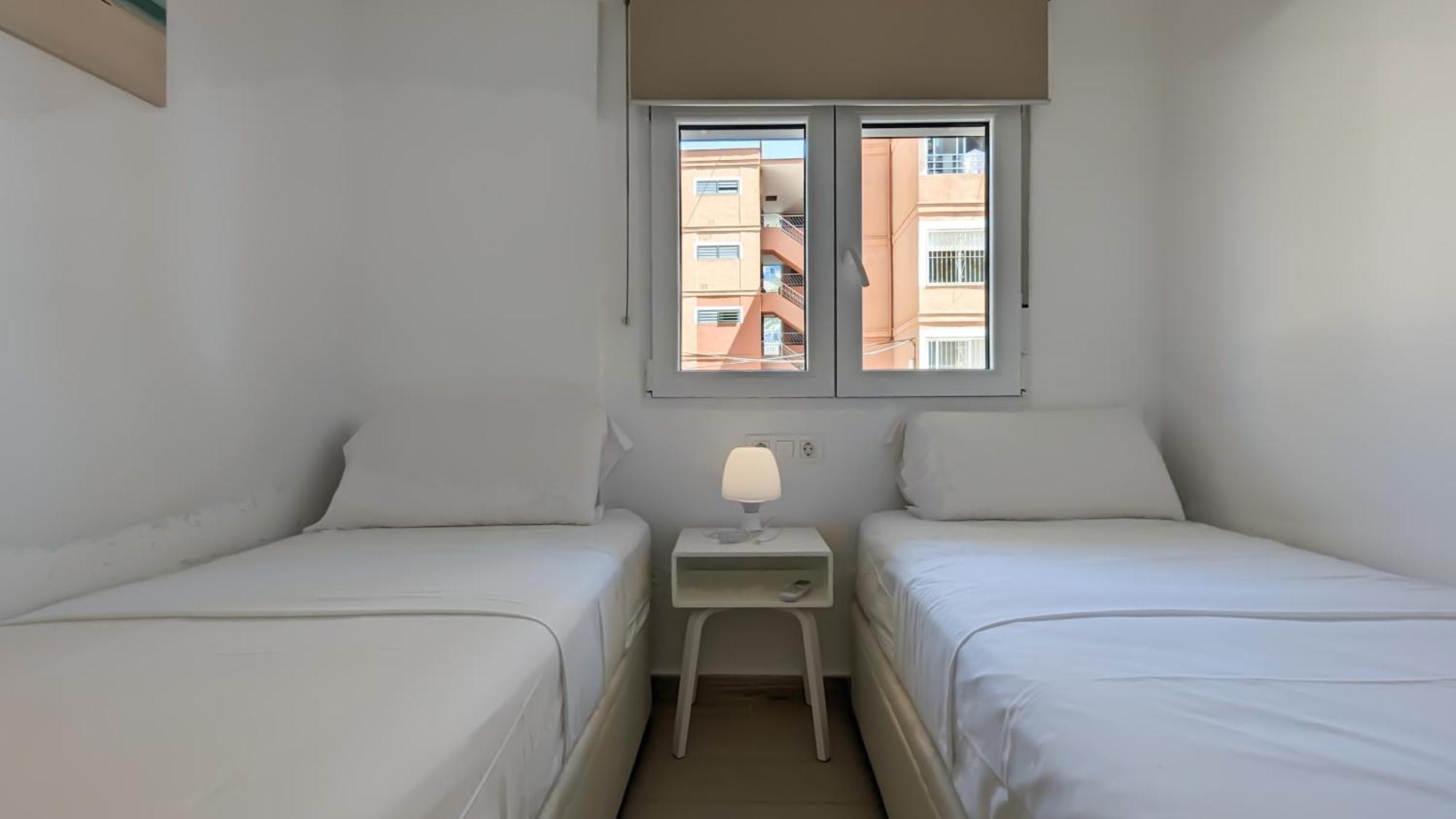 Esmeralda Sea Front Apartment Benidorm Eksteriør bilde