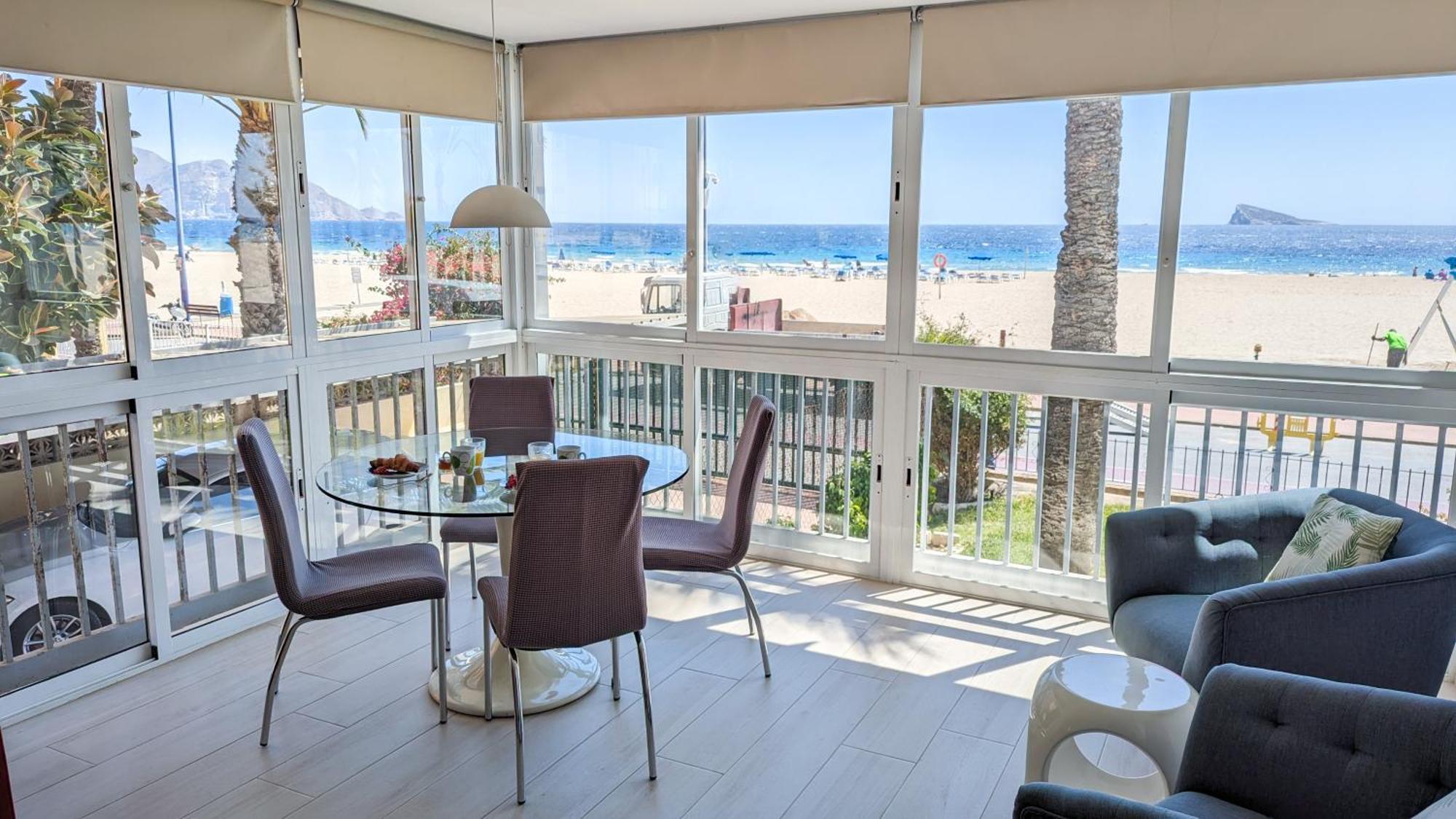 Esmeralda Sea Front Apartment Benidorm Eksteriør bilde